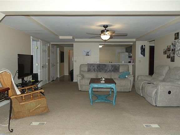 3rd image of 7269 Cohasset Dr