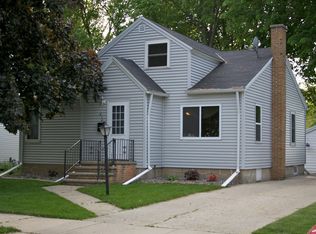 616 Schoen St, Green Bay, WI 54302