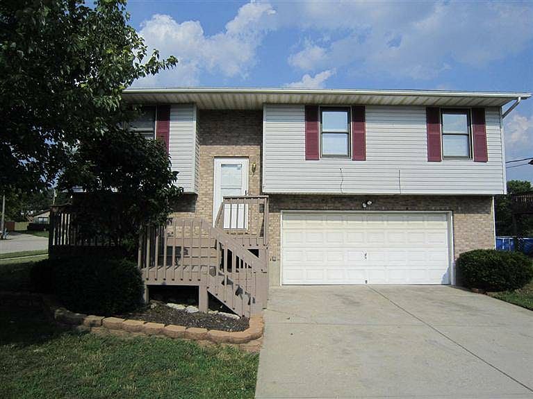 1st image of 2729 Saybrooke Dr
