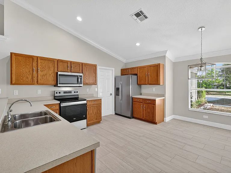 2294 Knollwood Dr — Photo 6