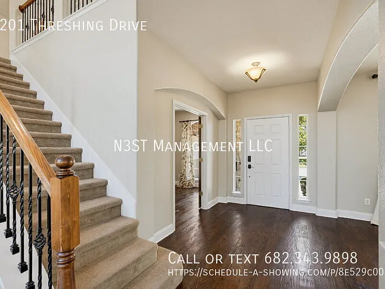 5201 Threshing Dr — Photo 3
