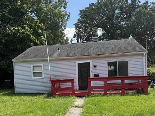 4839 Oliver St, Fort Wayne, IN 46806