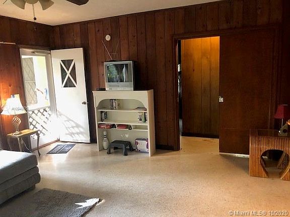2nd image of 1932 Anderson Ln #0