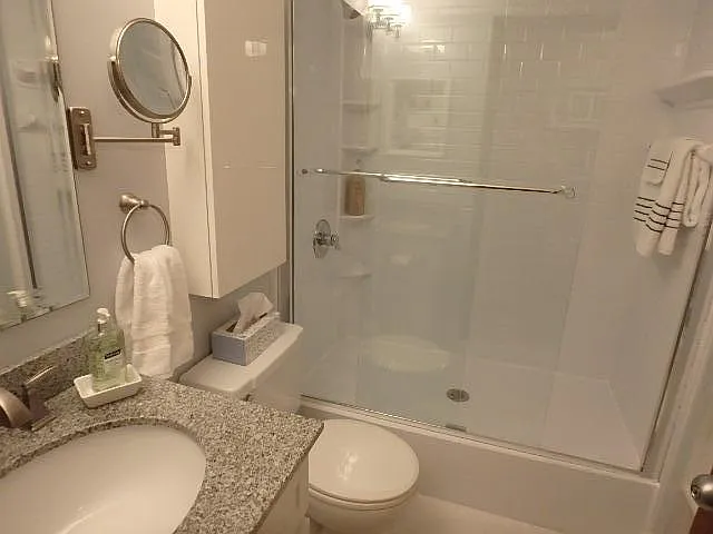 121 Washington Ave S — Photo 7