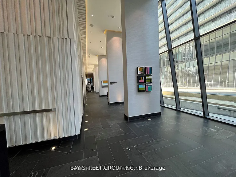 42 Charles St E #401 — Photo 6