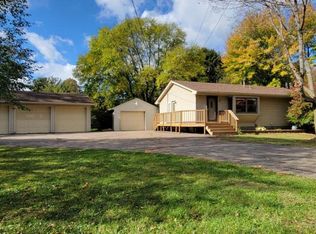 28570 Old Towne Rd, Chisago City, MN 55013