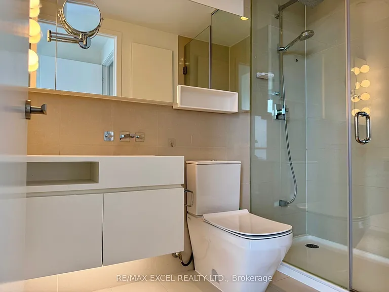 45 Charles St E #3312 — Photo 24