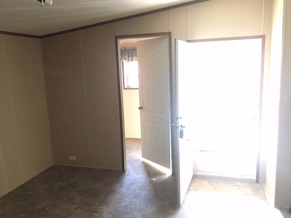 3rd image of 1224 Willow Ln