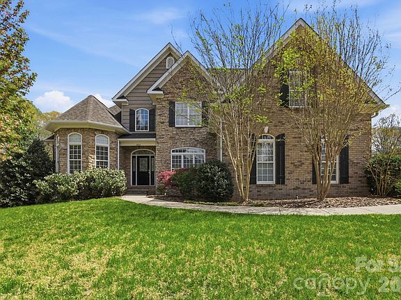 2nd image of 3052 17th Street Ct NE