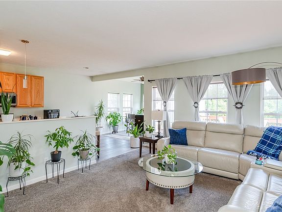 3rd image of 3707 Whisper Creek Dr