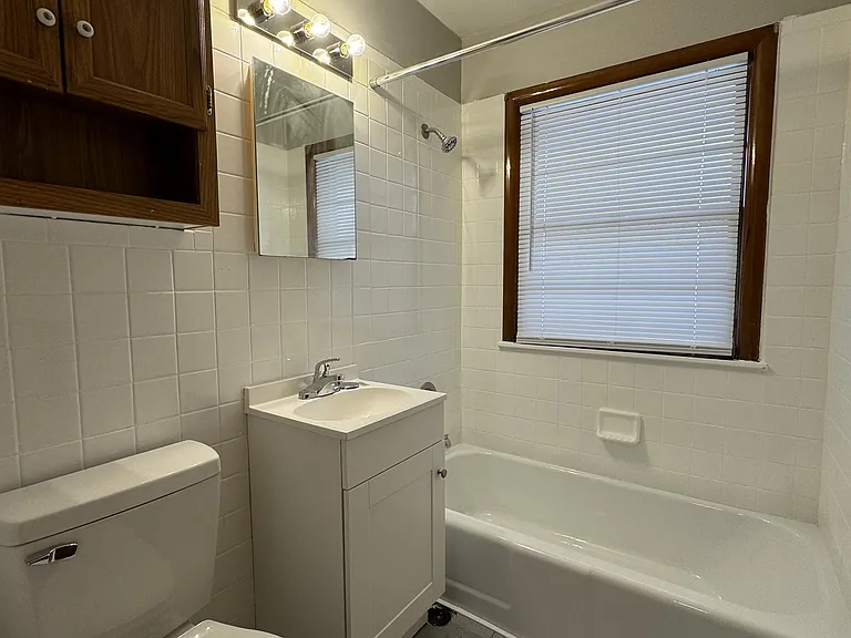 1911 E State St #2 — Photo 8