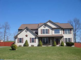 11 Jennifer Dr, Bernville, PA 19506