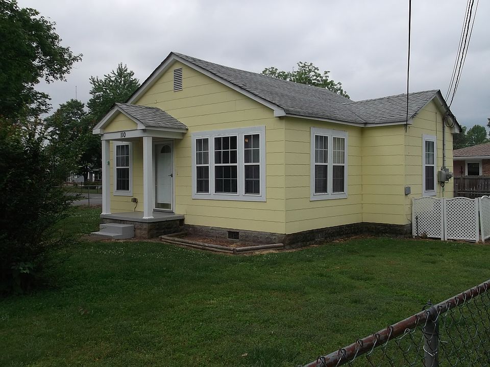 A Cozy First Home!