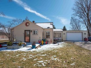 13401 Bell Rd, Caledonia, WI 53108