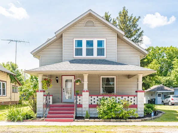 207 E Washington St, Roachdale, IN 46172