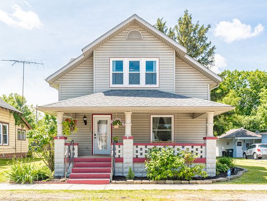 207 E Washington St, Roachdale, IN 46172