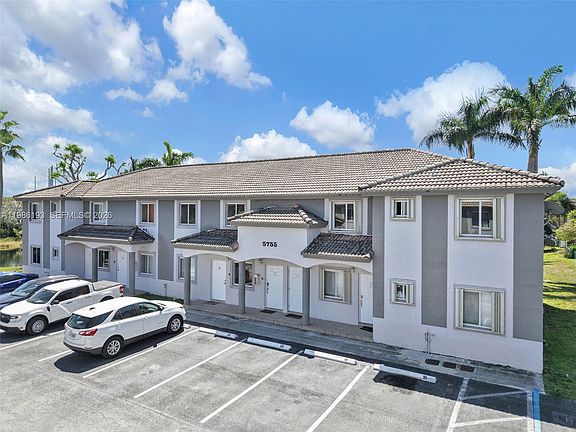 3rd image of 5755 NW 109th Ave APT 21