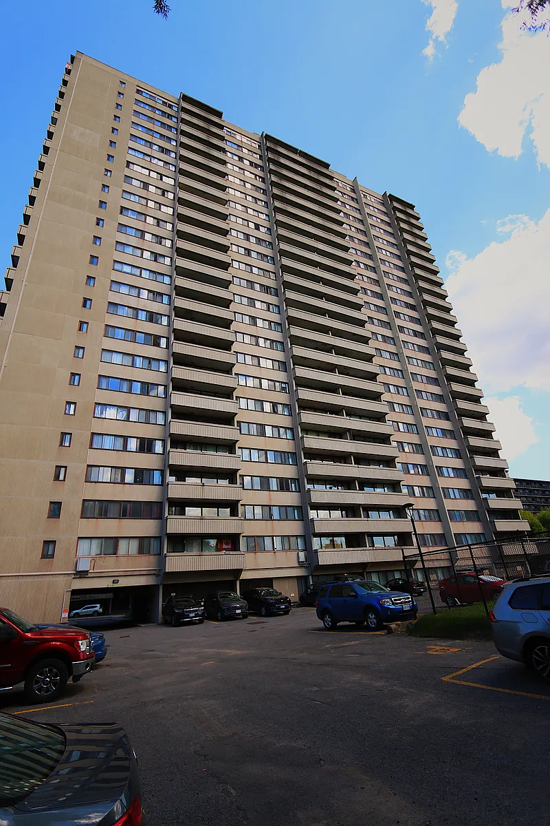 Building Photo - 30 McEwen Ave