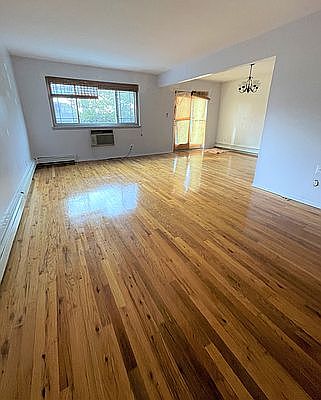 4th image of 25-11 35th St Unit 3