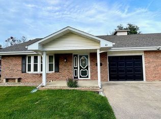 87 N Avenue C, Canton, IL 61520