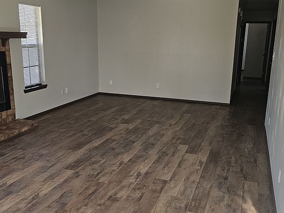 5th image of 2203 Uranus Ave