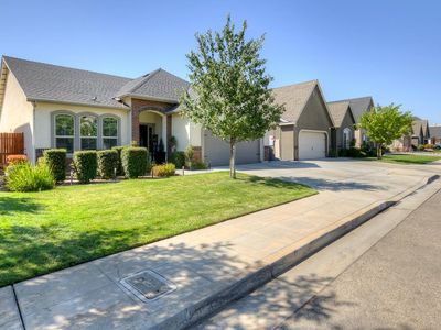 6182 E Farrin Ave, Fresno, CA, 93727