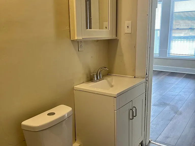 107-109 Birch St #2 — Photo 10