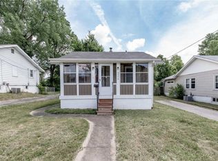 2350 Huntington Ave, Saint Louis, MO 63114