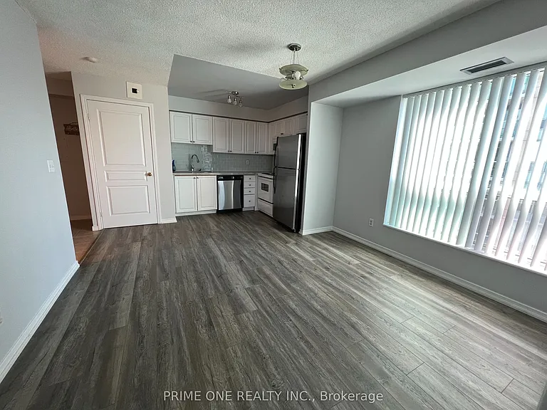2545 Erin Centre Blvd #510 — Photo 7