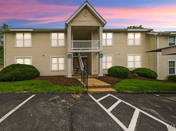 4124 Gulf Shr W, Florissant, MO 63034