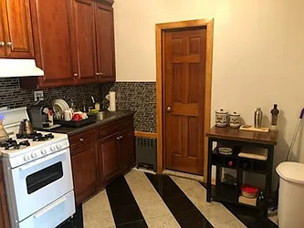 Rented by Apple Exclusive Realty Inc