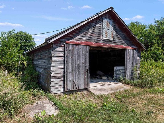 4th image of 16108 Anderson Rd