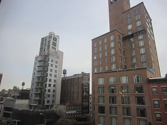 Rented by Bold New York | media 12