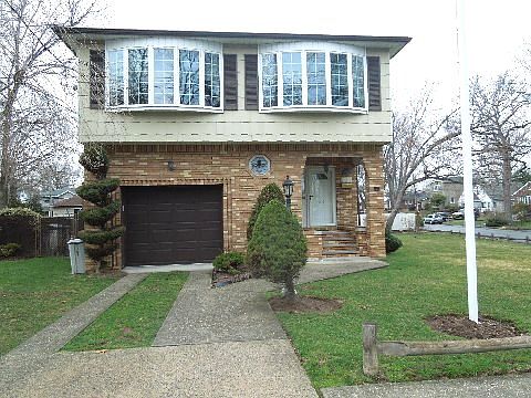 1st image of 705 Clawson St