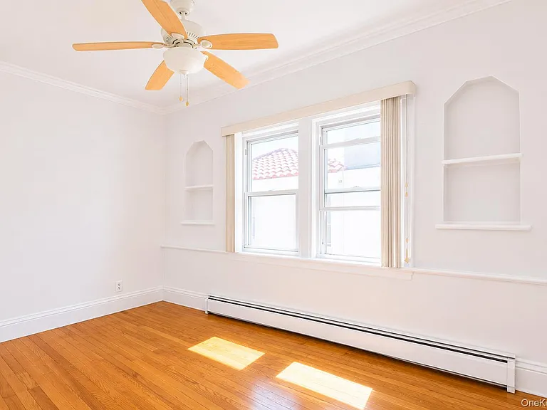 15 W Walnut St — Photo 18