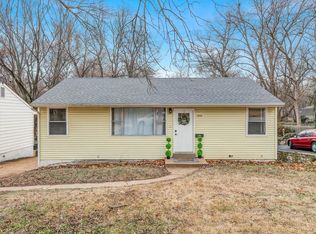 1044 Kuhlman Ln, Saint Louis, MO 63119