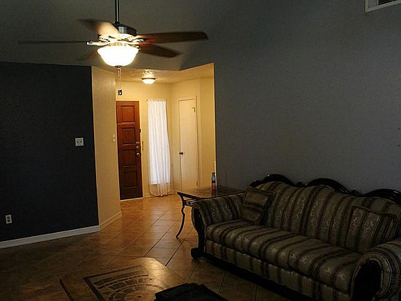 4th image of 10923 Dogwood Dr