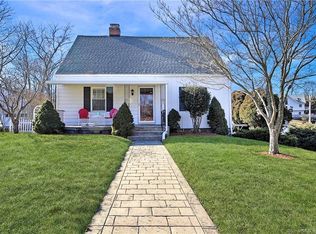 21 Grove St, Shelton, CT 06484