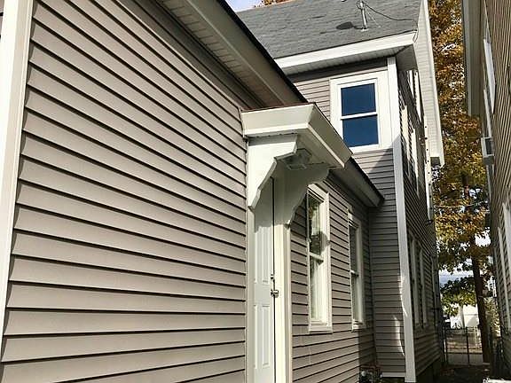 4th image of 26 Cedar St
