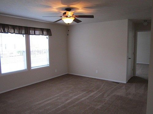 4th image of 2902 Cobblestone Ln
