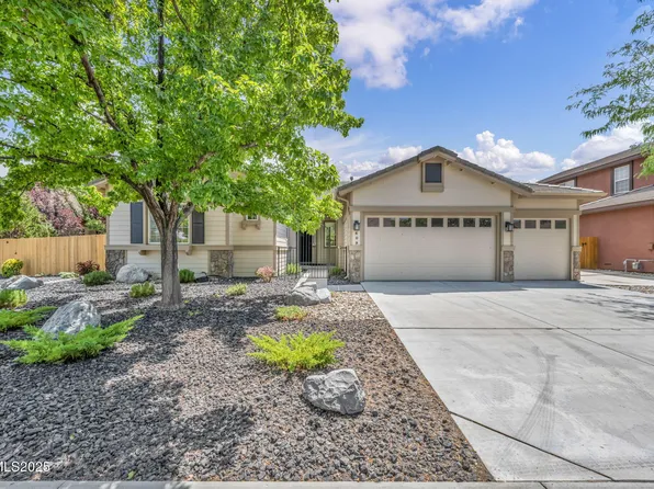 609 Saint Andrews Dr, Dayton, NV 89403