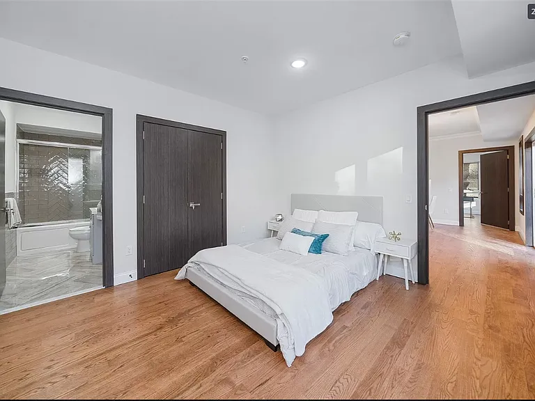 186-188 Kensington Ave #3A — Photo 7