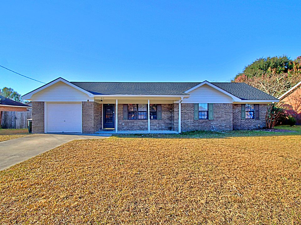 1st image of 915 Churchfield Dr