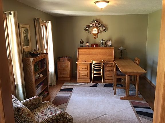 3rd image of 52393 Connaughton Ct