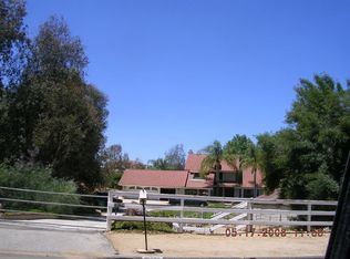 18729 Chickory Dr, Riverside, CA 92504