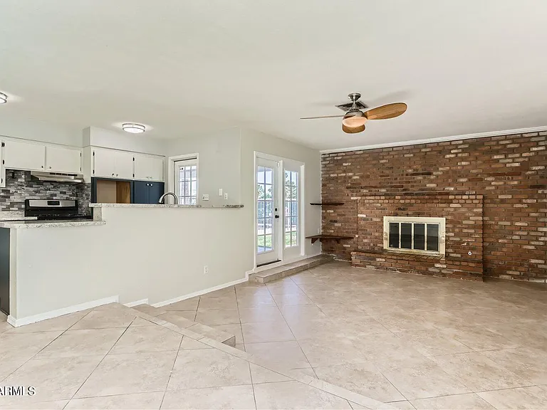 1991 E Carson Dr — Photo 7