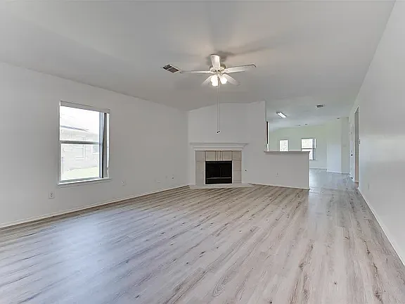 3 bed, 1675 sqft, $1,895 — Photo 3