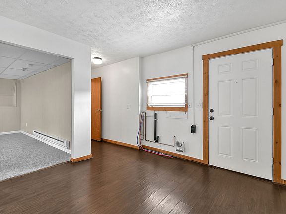 5th image of 137-141 W Church St #137