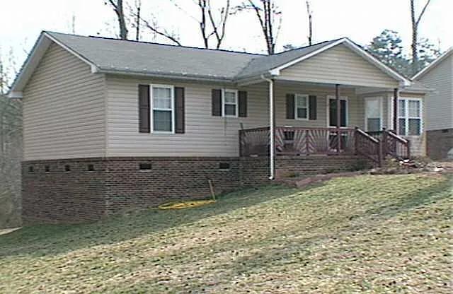 1680 Plyler Lake Rd — Photo 1