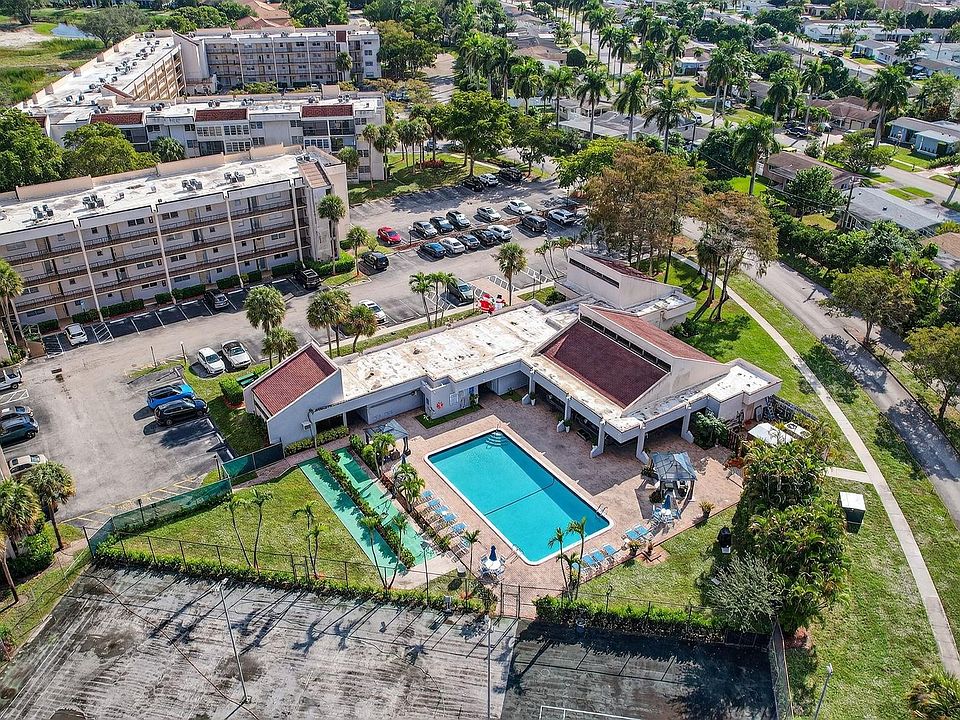 1st image of 2571 Aragon Boulevard #214